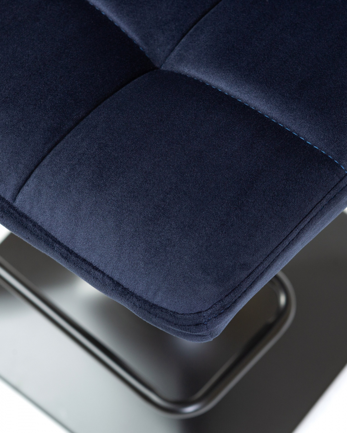 Стул барный DOBRIN DOMINIC, темно-синий велюр (MJ9-118)