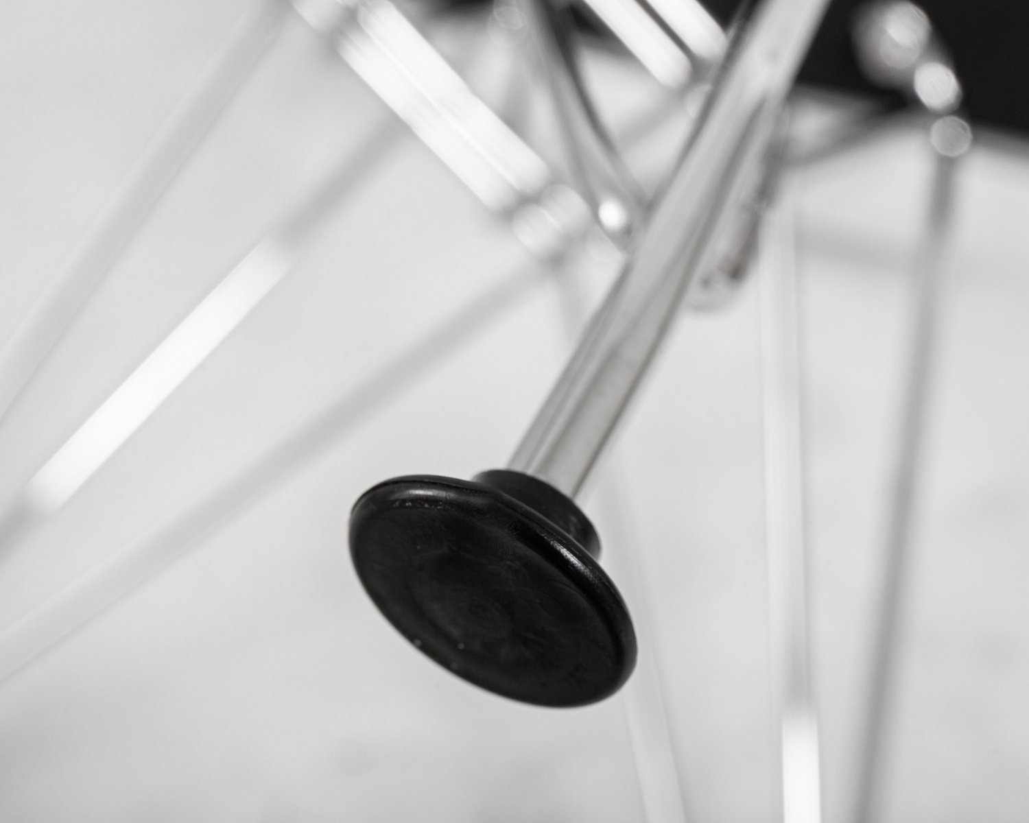 Стул обеденный DOBRIN BUTTERFLY CHROME, ножки хром, цвет кремовый