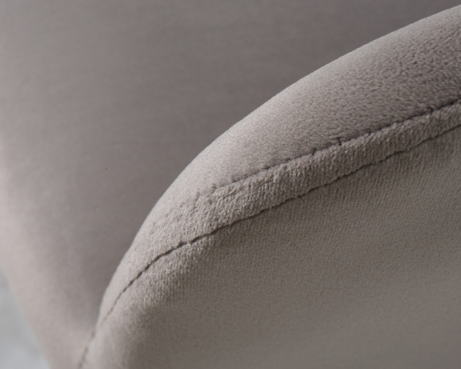 Стул обеденный DOBRIN ROBERT, черные матовые ножки, велюр V108-81 Серый