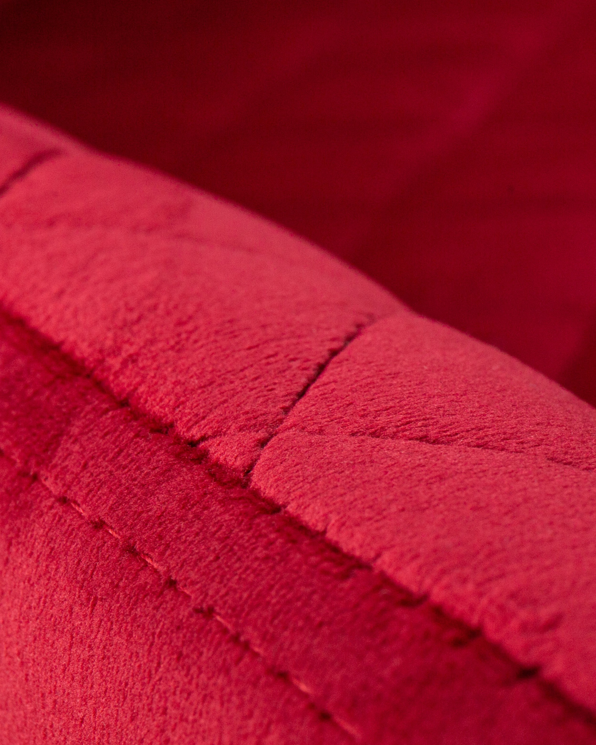 Стул обеденный DOBRIN RICHARD, черные матовые ножки, бордовый велюр (V108-85)