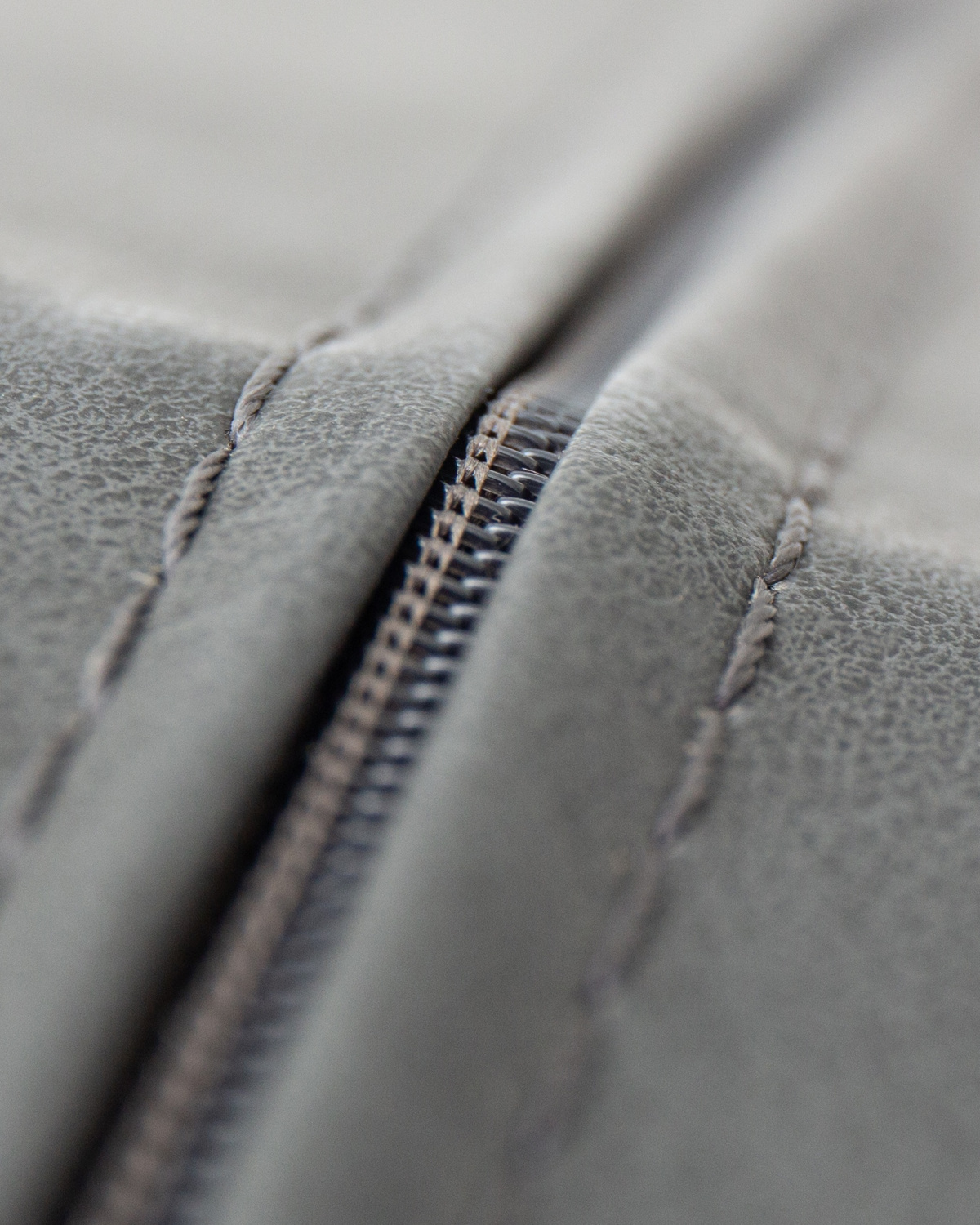 Стул обеденный DOBRIN MARK, черные ножки, серая антрацитовая винтажная экокожа (RU-08)