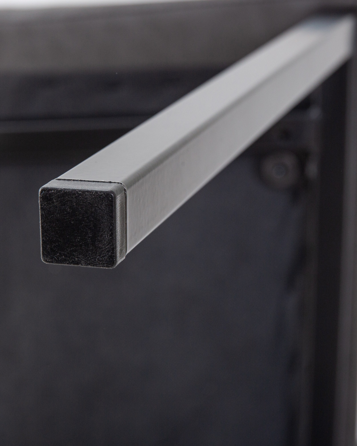 Стул обеденный DOBRIN MARK, черные ножки, серая антрацитовая винтажная экокожа (RU-08)