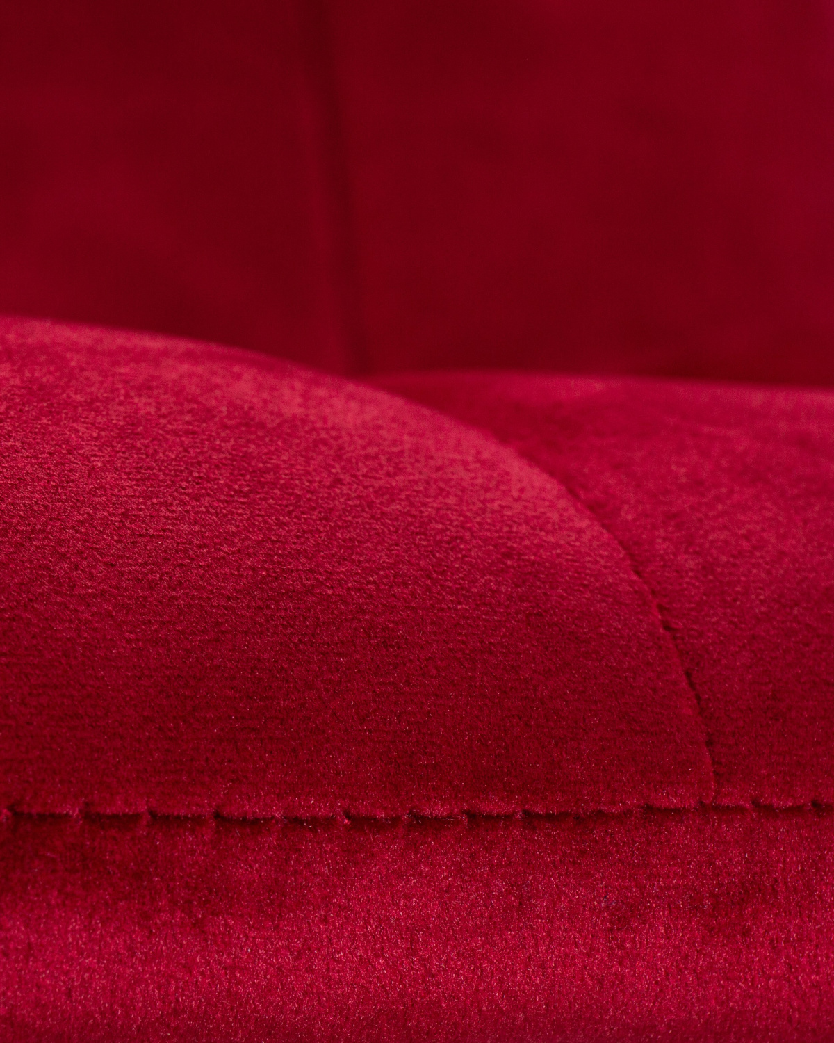 Стул обеденный DOBRIN ALEX SQUARE, черные матовые ножки, бордовый велюр (V108-85)