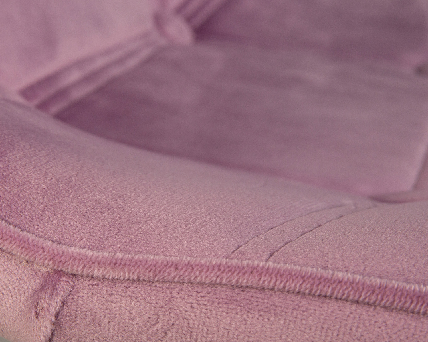 Стул обеденный DOBRIN BENNET, ножки светлый бук, пудрово-сиреневый велюр (HLR-27)