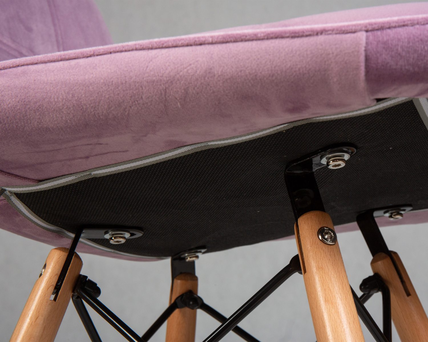 Стул обеденный DOBRIN BENNET, ножки светлый бук, пудрово-сиреневый велюр (HLR-27)