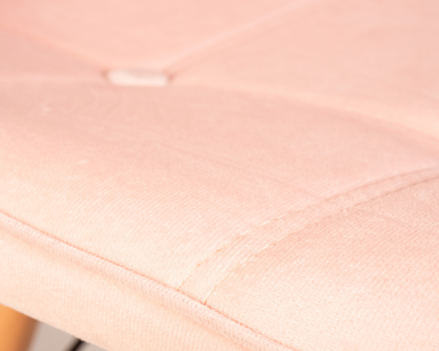 Стул обеденный DOBRIN BENNET, ножки светлый бук, пудрово-розовый велюр (HLR-39)