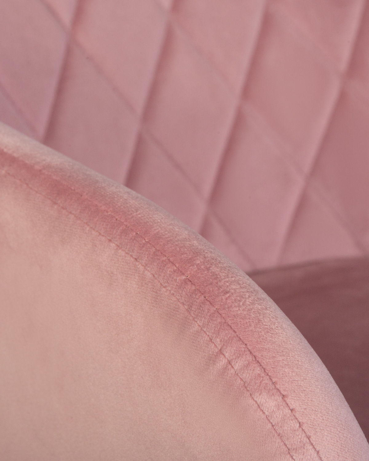 Стул обеденный DOBRIN ROBERT, черные матовые ножки, велюр V108-15 Розовый