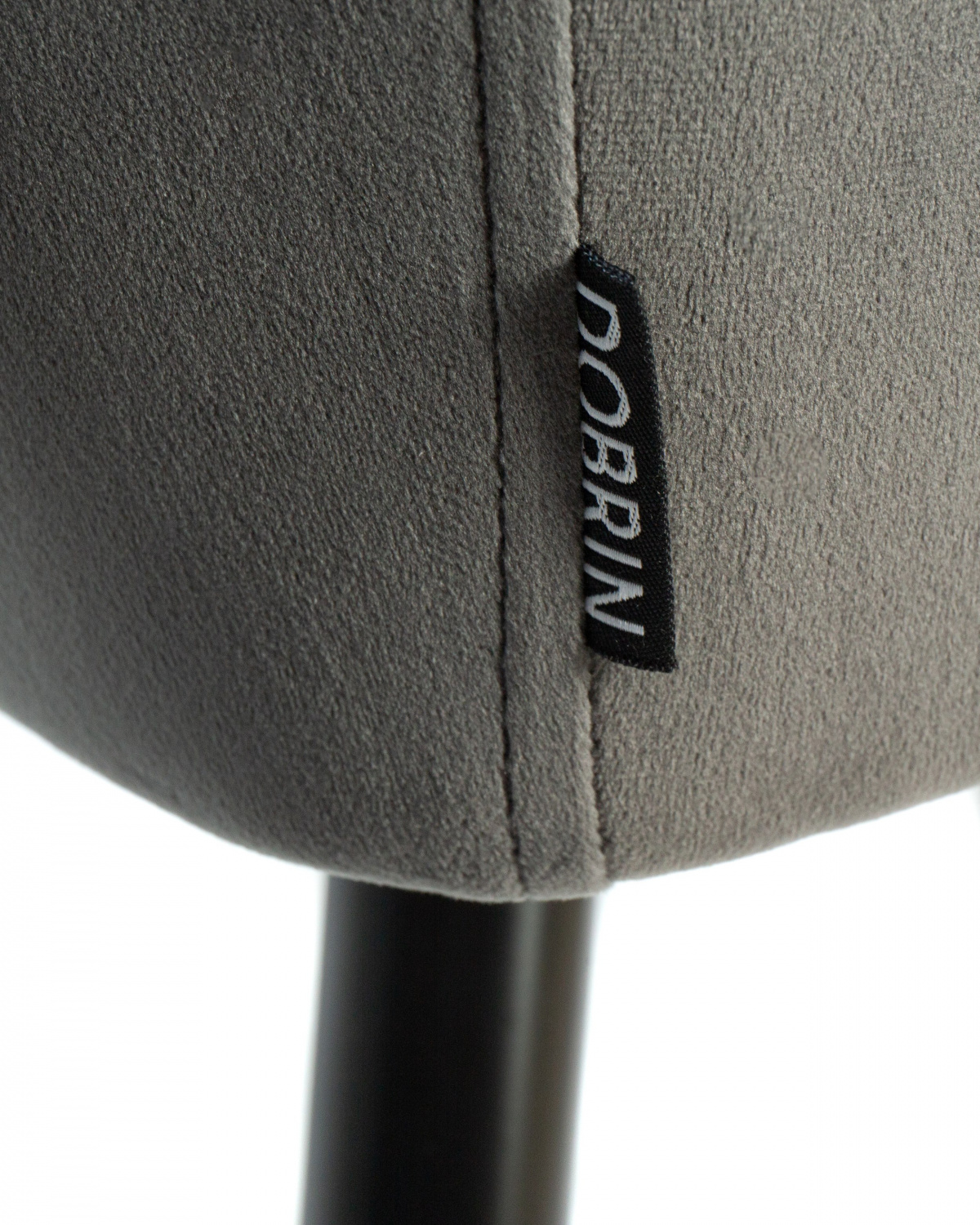 Стул обеденный DOBRIN ROBERT, черные матовые ножки, велюр V108-92 Антрацит