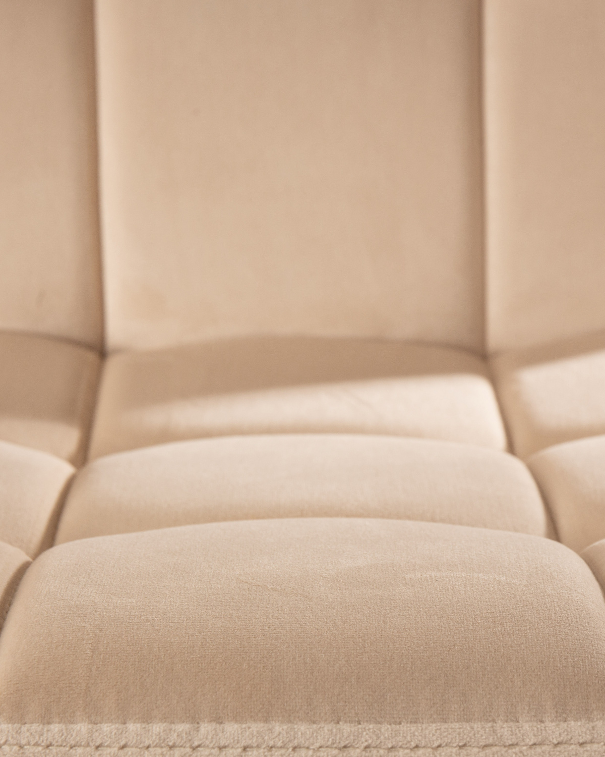 Стул барный DOBRIN KRUGER ARM, бежевый велюр (MJ9-10)