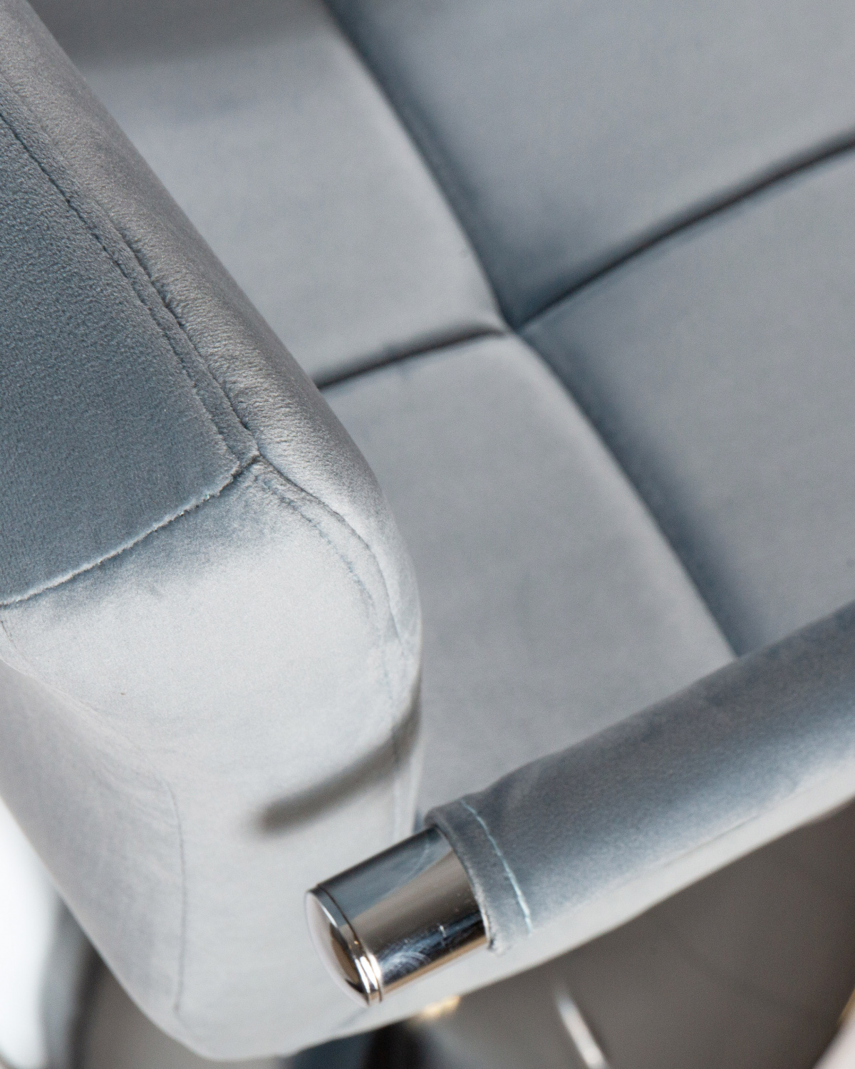 Стул барный DOBRIN KRUGER ARM, пудрово-голубой велюр (MJ9-74)