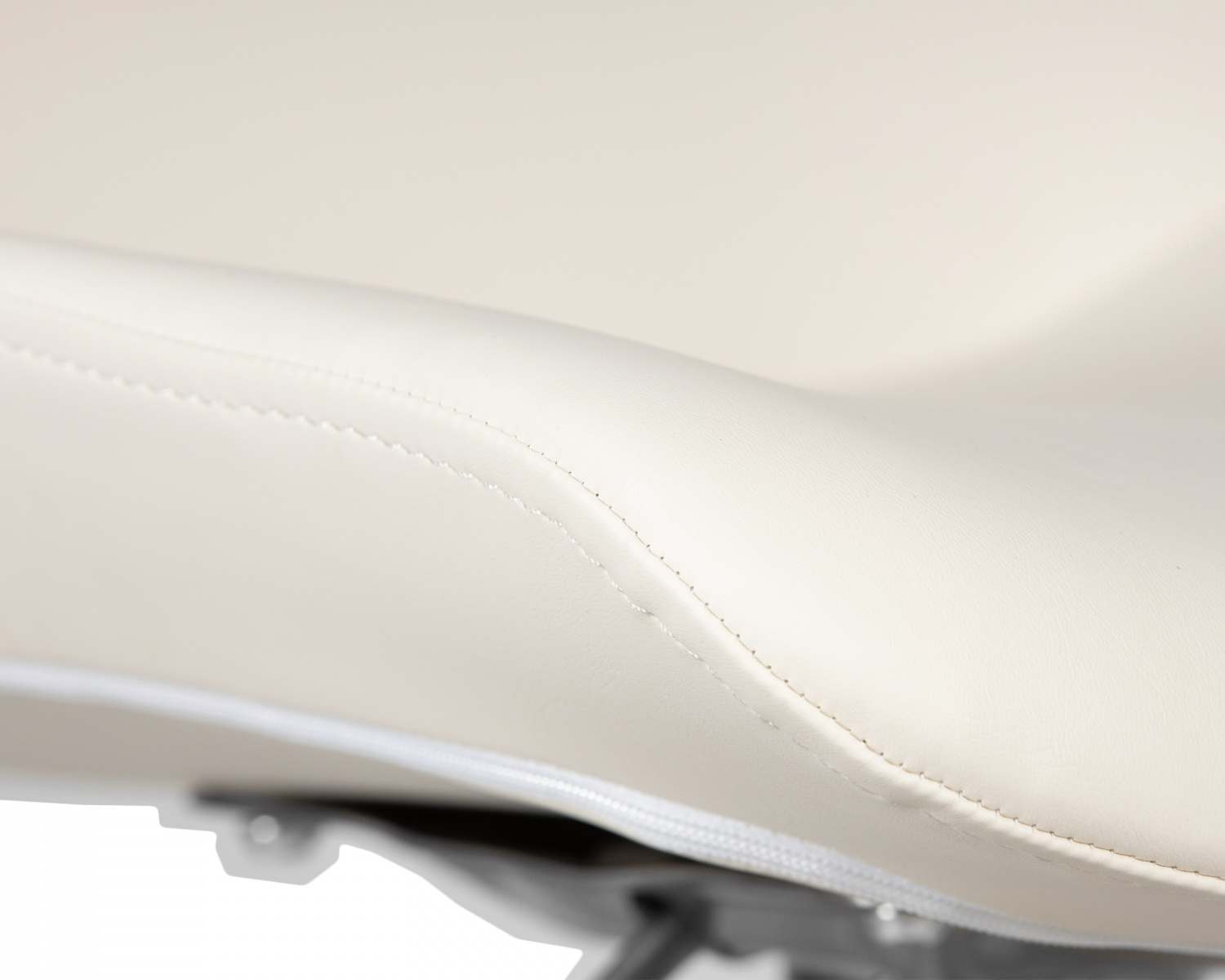 Стул барный DOBRIN ALDO, белый PU P23, основание из нержавеющей стали