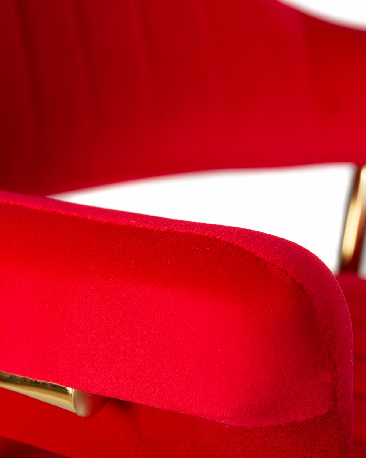 Стул барный DOBRIN CHARLY GOLD, красный велюр (MJ9-45)