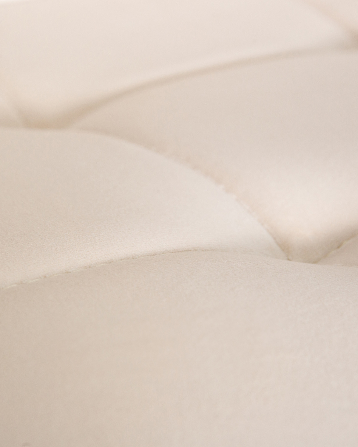 Стул обеденный DOBRIN CHILLY, Кремовый Holland 05, основание черное