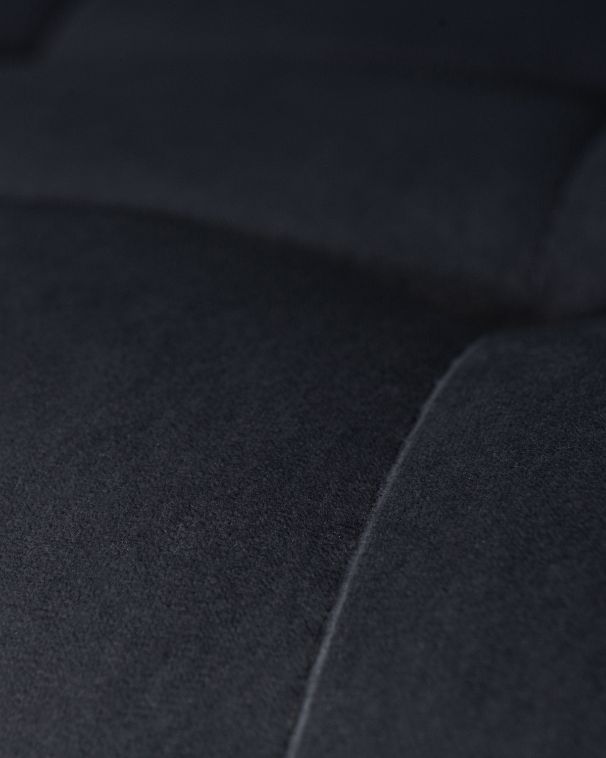 Стул обеденный DOBRIN CHILLY, Черный Holland 75, основание черное