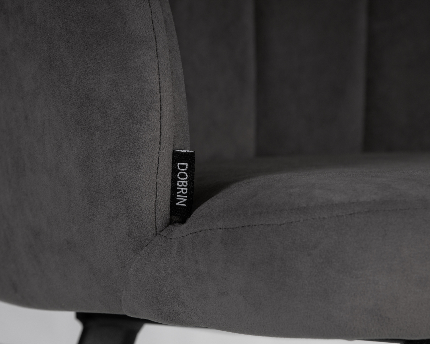 Стул обеденный DOBRIN NAOMI, ЭМАЛЬ ЧЕРНЫЙ МУАР велюр Catania Chocolate