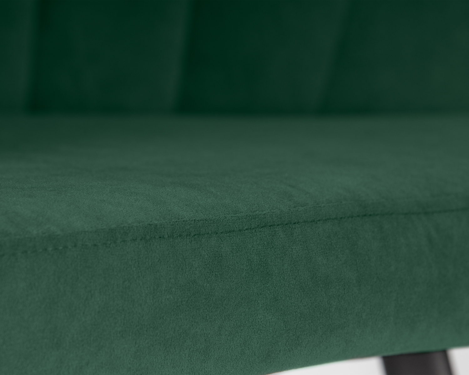 Стул обеденный DOBRIN NAOMI, ЭМАЛЬ ЧЕРНЫЙ МУАР велюр Catania Izumrud