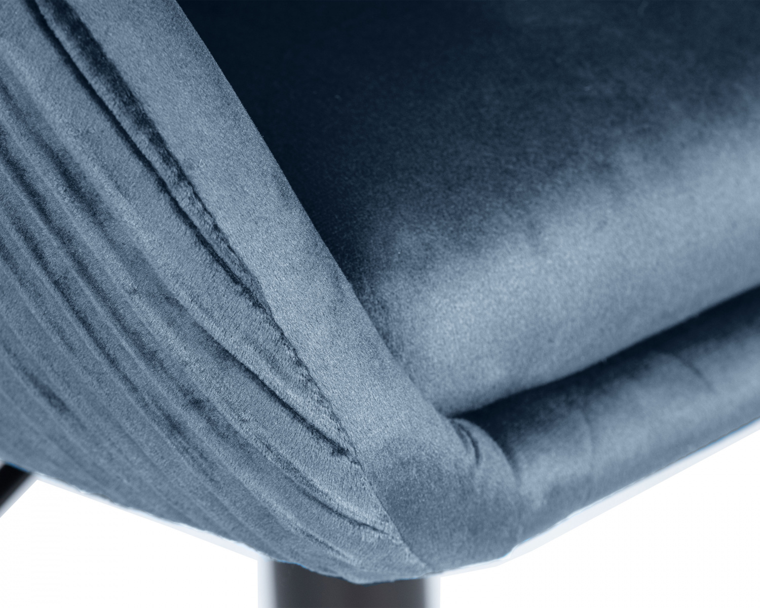 Кресло дизайнерское DOBRIN EDISON BLACK, синий велюр (1922-20)