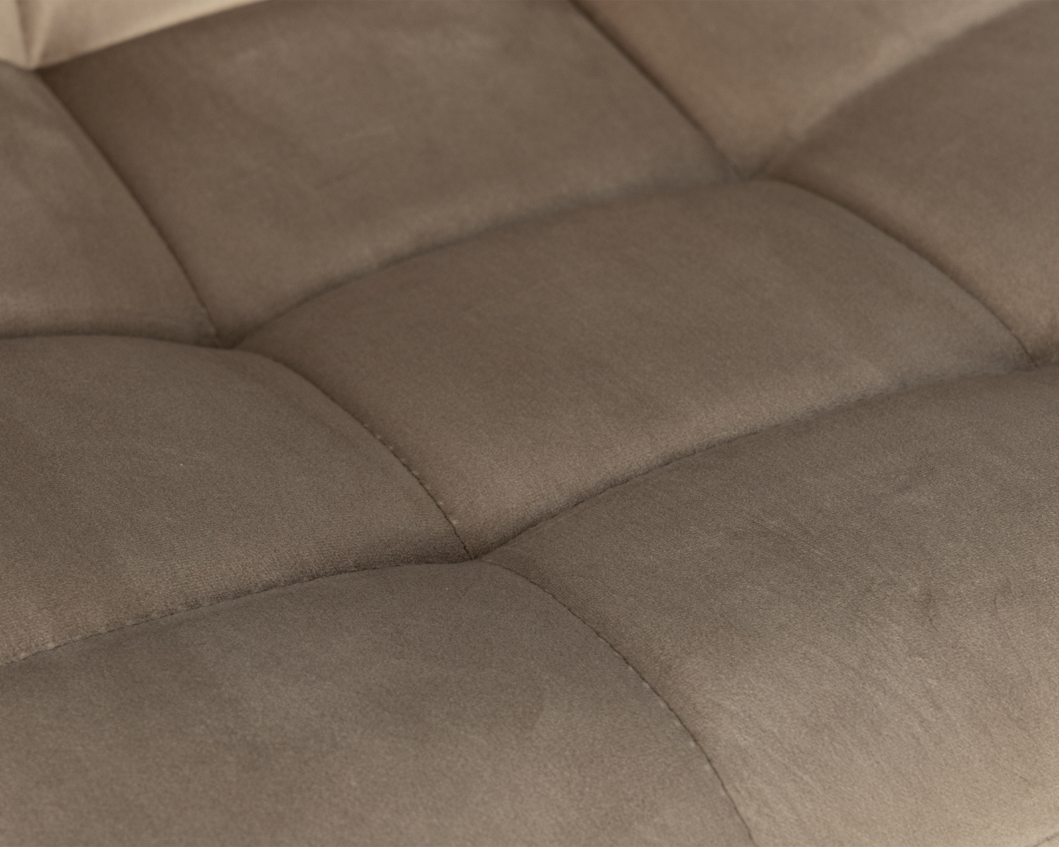 Стул барный DOBRIN NICOLE, черные матовые ножки, мокко велюр (108-104)